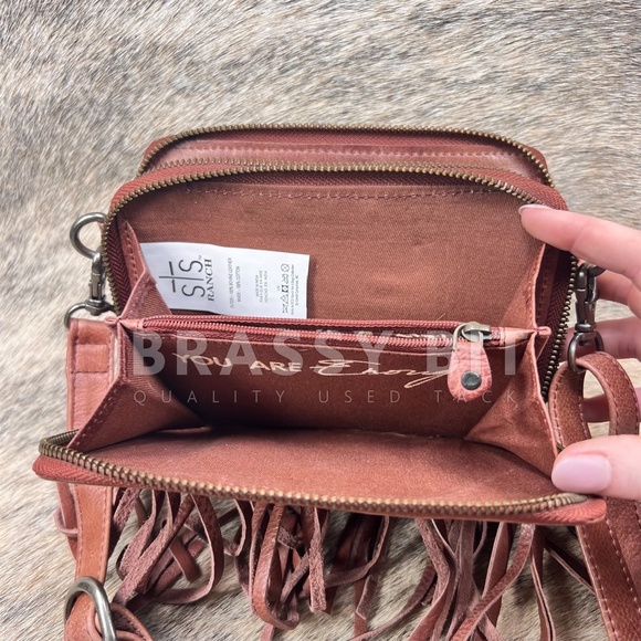STS Ranchwear Crossbody Leather Purse w/ Fringe - Picture 4 of 5